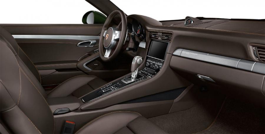 Интерьер Porsche 911 Club Coupe 2012 года  (фото 13 из 16)